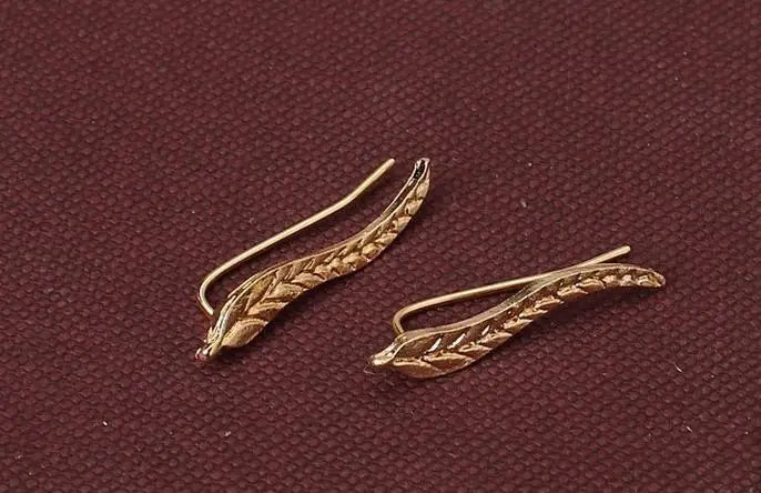 2025 Vintage Jewelry Exquisite Golden Leaf Earrings Modern Beautiful Feather Ear Stud Earrings For Women Brincos Bijoux