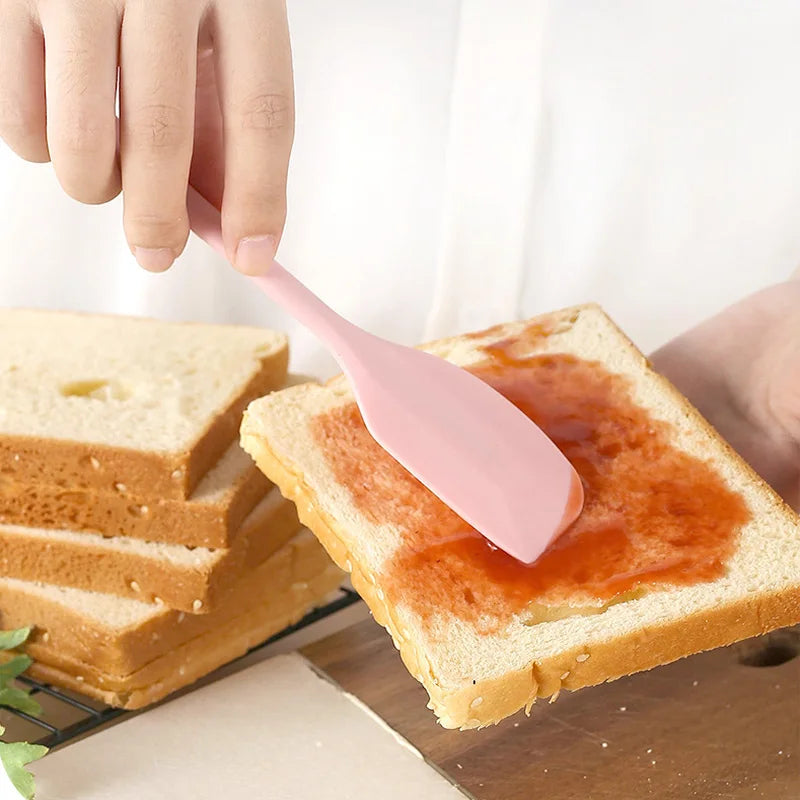 Silicone cream spatula Non-stick butter spatula Heat-resistant kitchen baking tools additional angle