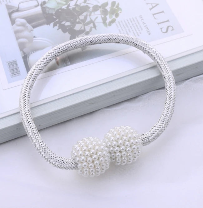 Pearl Magnetic Curtain Clip Tie Back Buckle lifestyle view