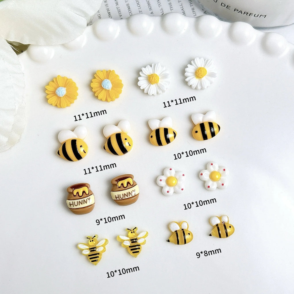 30PCS 3D Cartoon Cute Yellow Bee Nail Art Charms Creative Chubby Honey Can Sunflower Daisy Resin Nail Decorations for DIY Nails