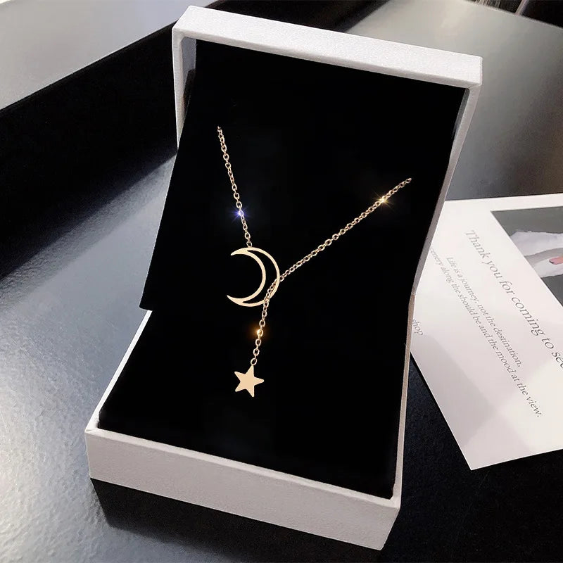 Moon Star Pendant Choker Necklace Gold Alloy Chain for Women