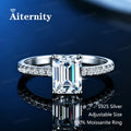 0.5-2CT Pear/Oval/Radiant Moissanite Rings For Women Real S925 Silver with GRA Certifi close-up view