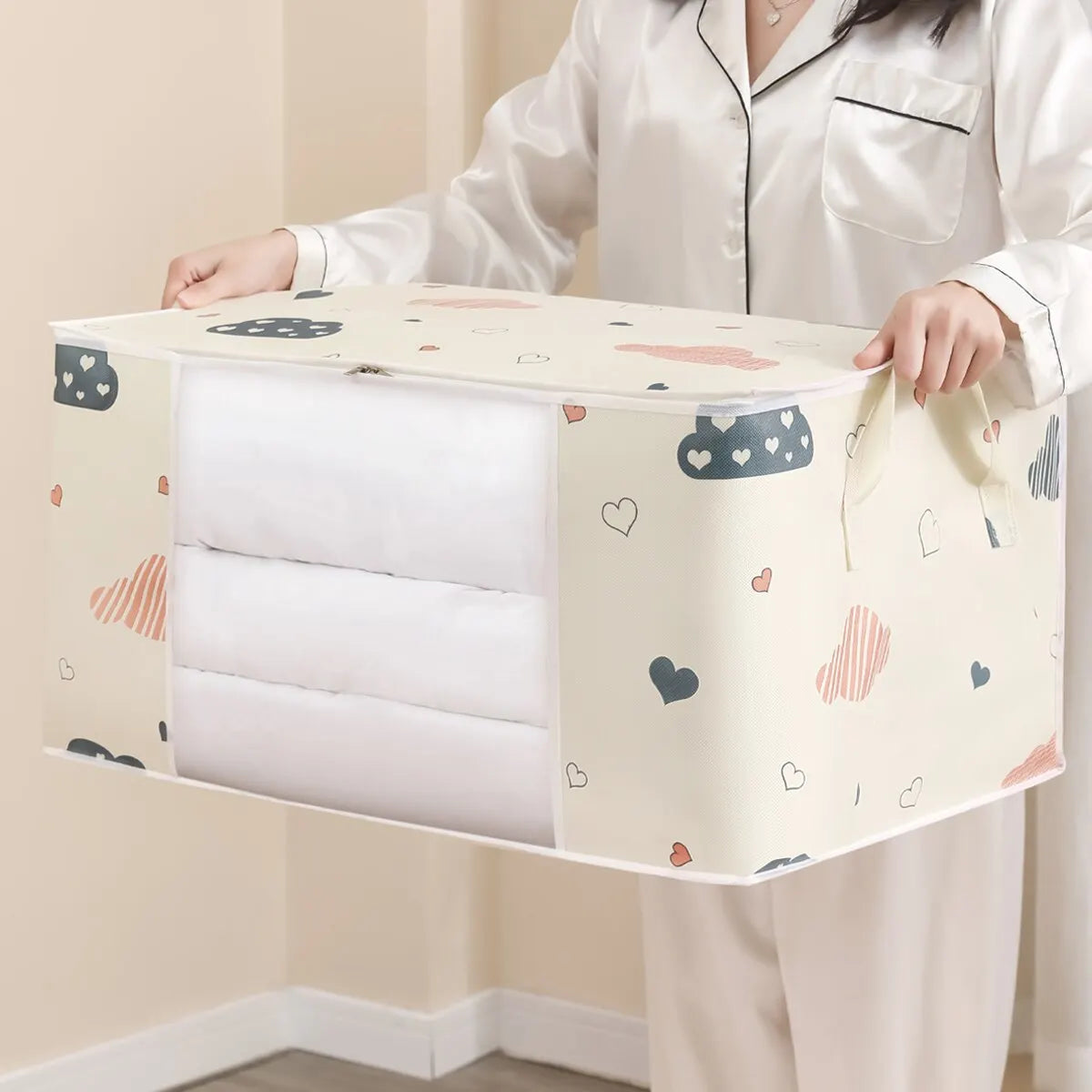 Foldable Clothes Storage Bag Organizer With Reinforced Handle close-up view