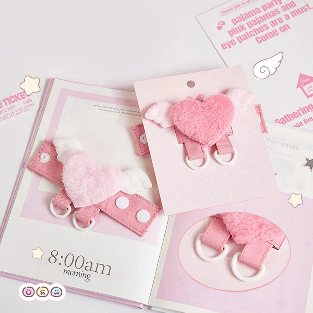 Creative Angel Wings Bag Pendant Cute Cartoon Heart Keychain Sweet Girl DIY Display Buckle Bag Accessories Girls Handmade Gifts