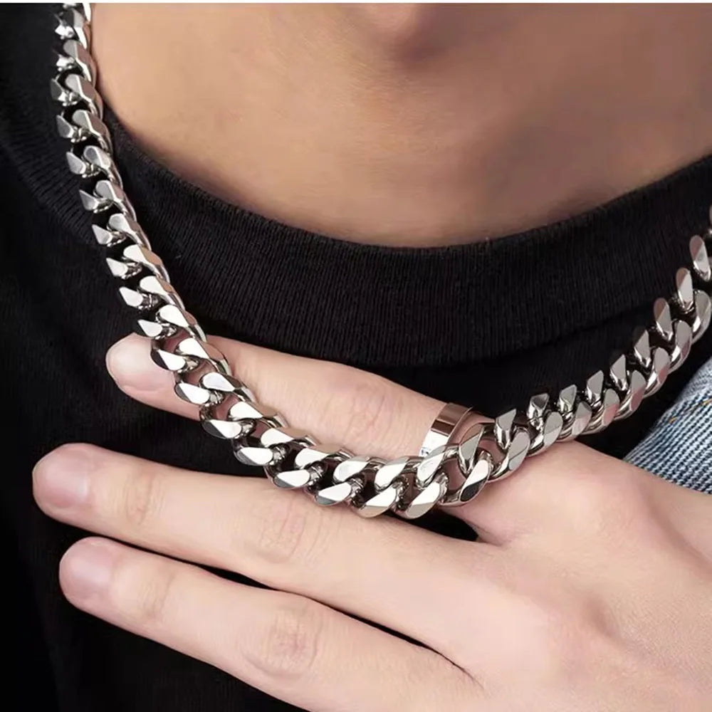 Stainless Steel Cuban Link Chain Necklace 3mm 5mm 7mm detail view