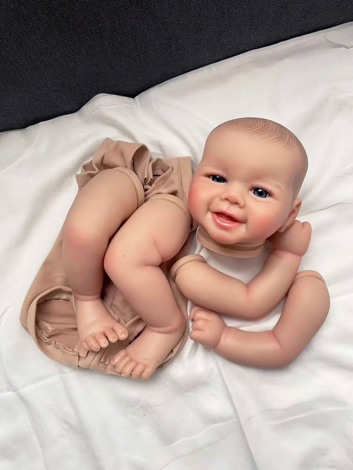 19inches Emmy Reborn Painted Doll Kits Soft Vinyl Reborn Baby Dolls Accessories DIY R alternate view
