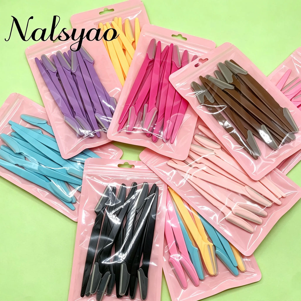 Stainless Steel Eyebrow Razor for Women, Manual Face Trimmer with Protective Cover close-up view