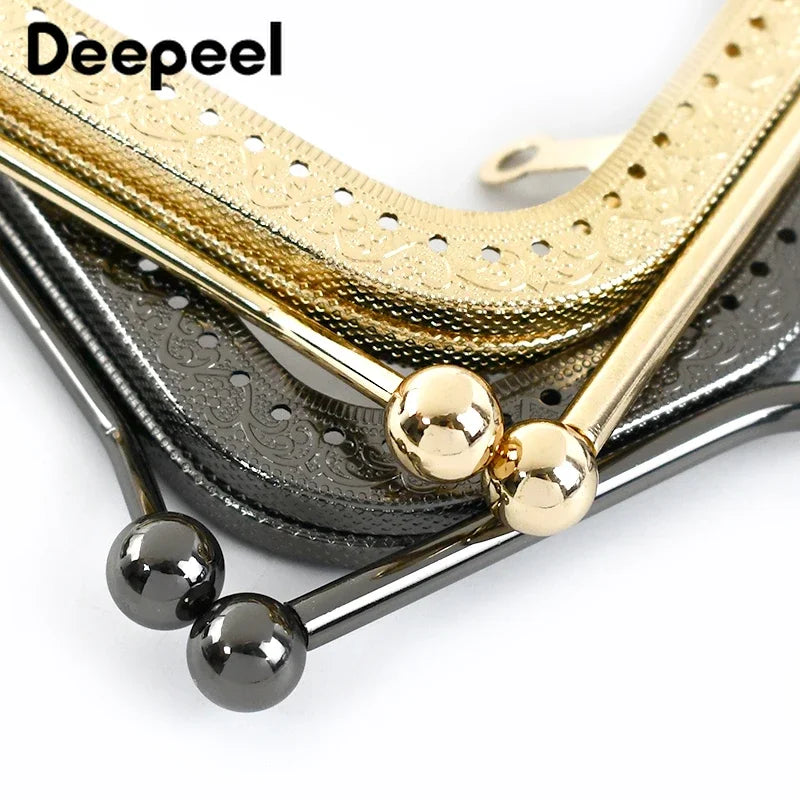 1/2Pcs Deepeel 20.5/27cm Metal Wallet Frame Embossed Hand Pull Parts Purse Bag Handle close-up view